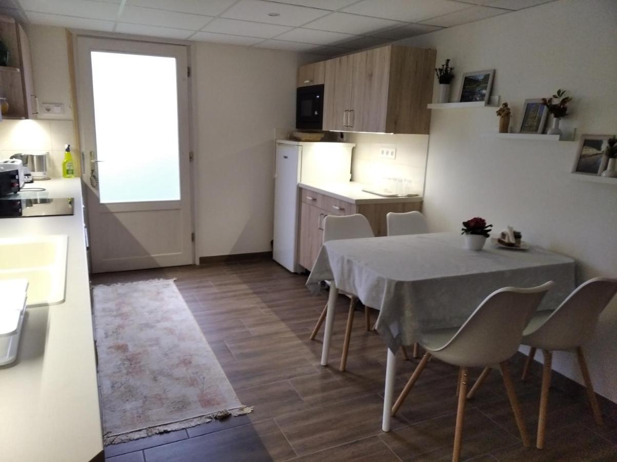 Golya Vendeghaz Apartment Tiszaug Bagian luar foto