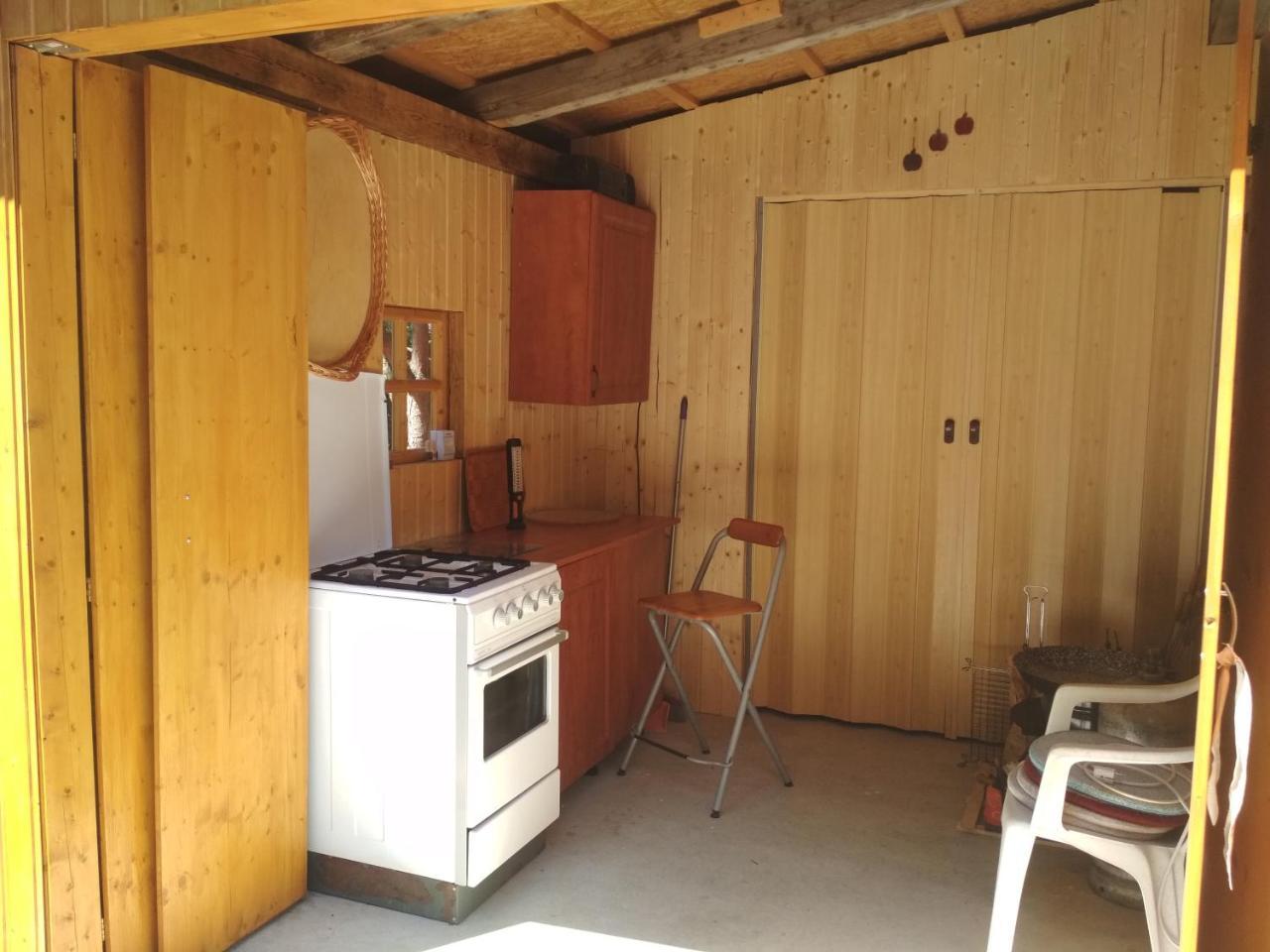 Golya Vendeghaz Apartment Tiszaug Bagian luar foto
